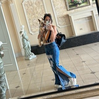 Karen Villamil